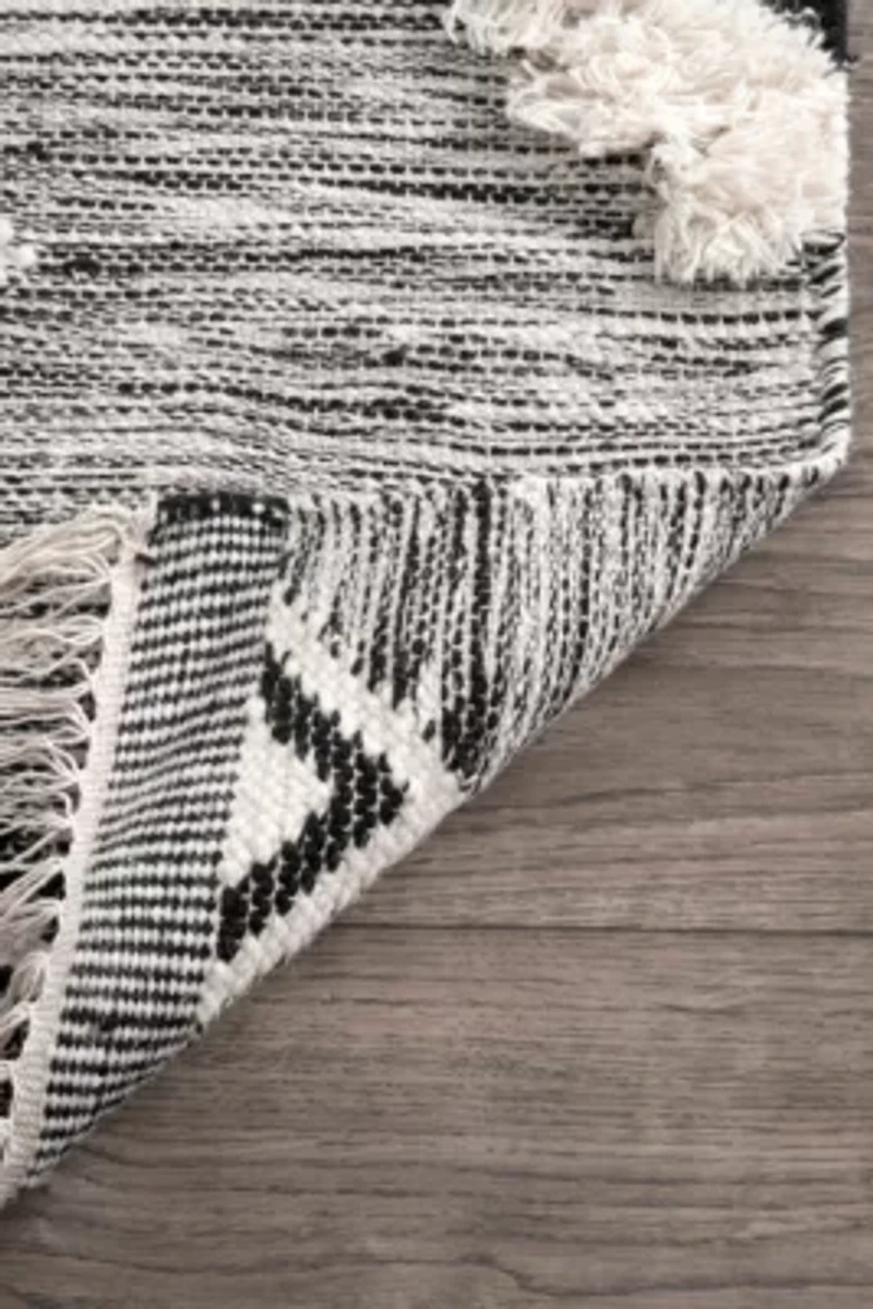 nuLoom Moroccan Textured Shaggy Wool Woven Area Rug