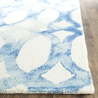 Safavieh Dip Dye Collection Maralyn Geometric Square Area Rug