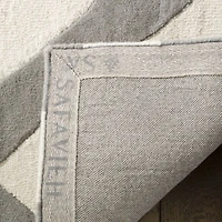 Safavieh Kids Collection Deborah Geometric Area Rug