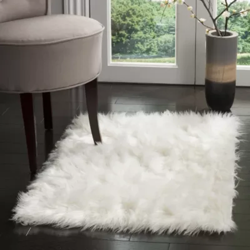 Safavieh Clarisse Solid Rectangular Rugs