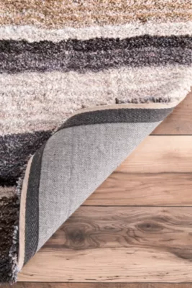 nuLoom Hand Tufted Classie Shag Rug
