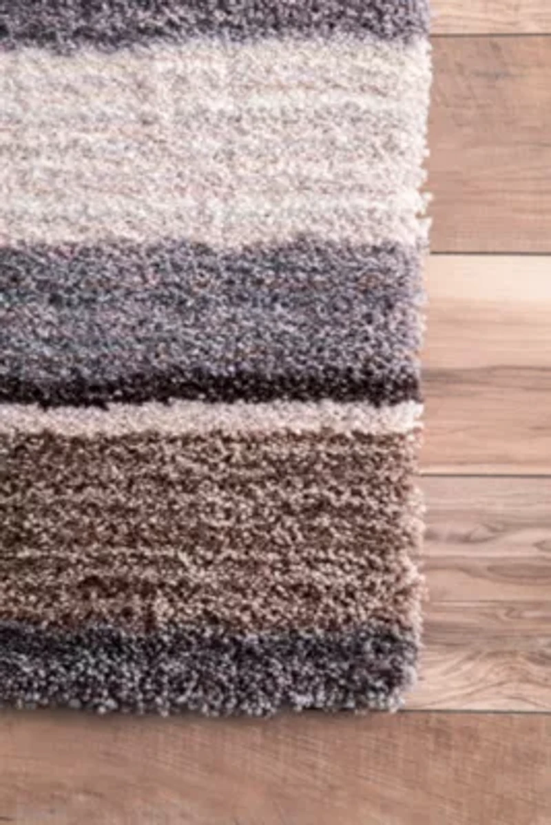 nuLoom Hand Tufted Classie Shag Rug