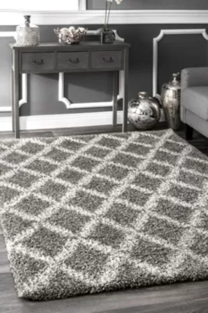 nuLoom Sharika Lattice Shaggy Rectangular Rug