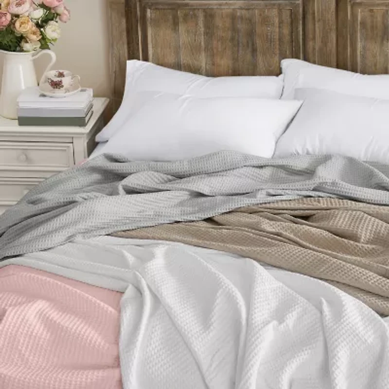 The Farmhouse By Rachel Ashwell Waffle Cotton Blanket