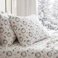 Martha Stewart Wreaths Mistletoe Sheet Set
