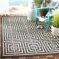 Safavieh Courtyard Collection Varvara Geometric Indoor/Outdoor Square Area Rug