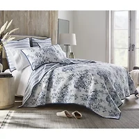 Linden Street Haven Toile Quilt