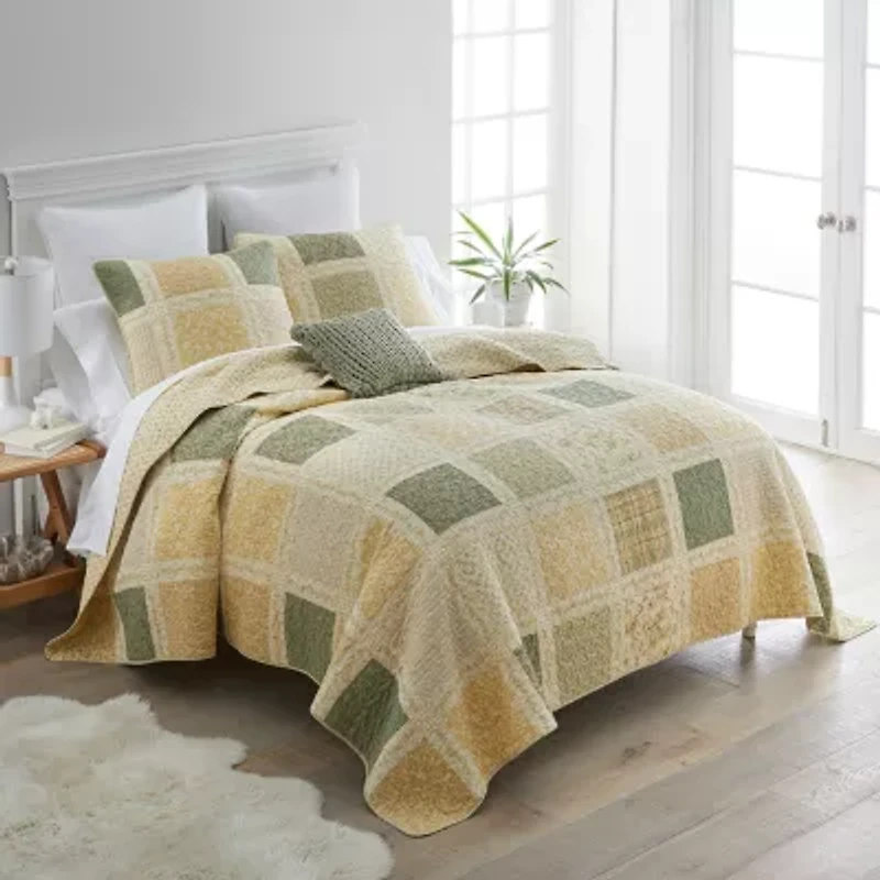Donna Sharp Meadow Easy Care Quilt Set