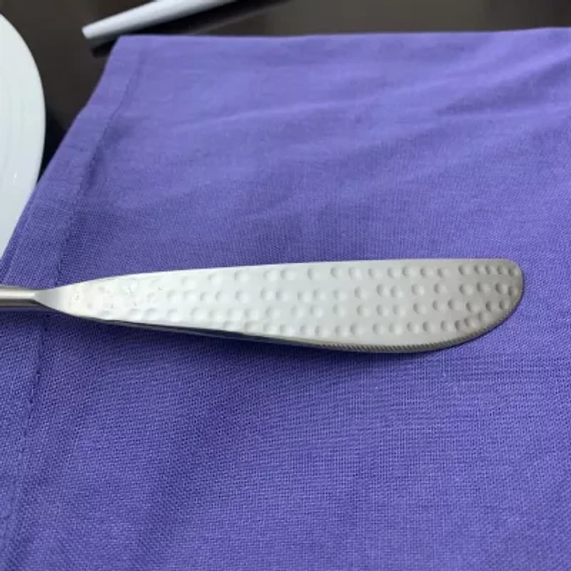 Vibhsa White Hammared 20-pc. Flatware Set