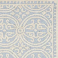 Safavieh® Iris Runner rug