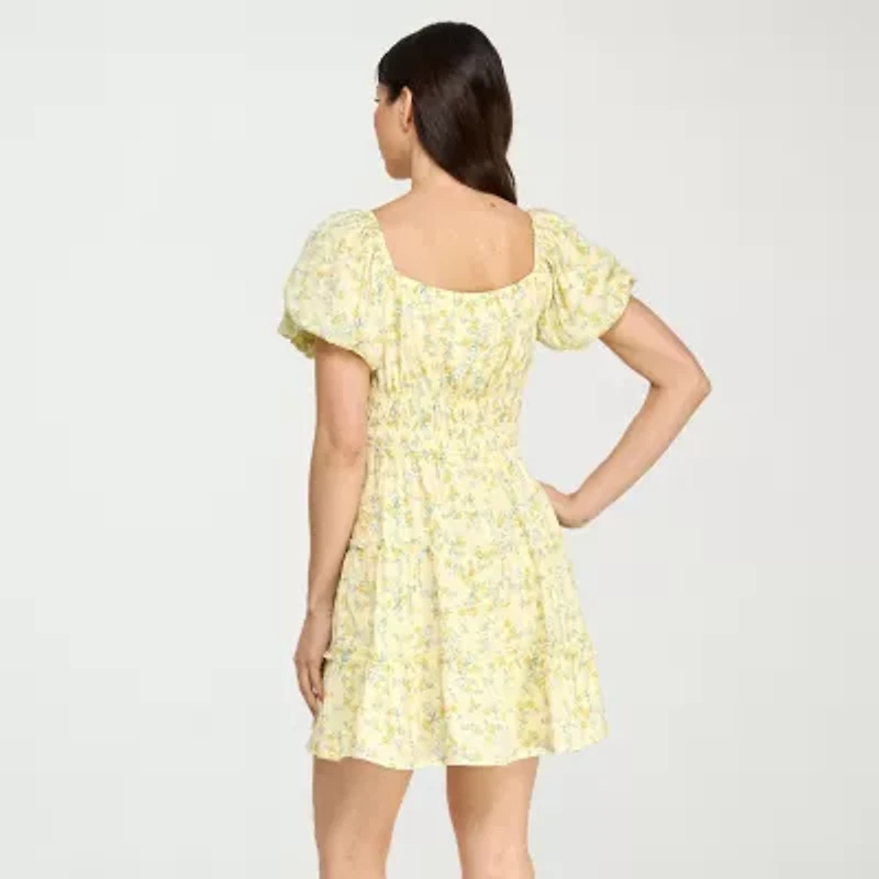 Trixxi Womens Juniors Short Sleeve Floral Fit + Flare Dress