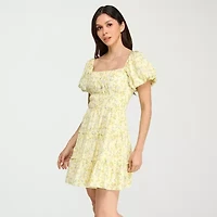 Trixxi Womens Juniors Short Sleeve Floral Fit + Flare Dress