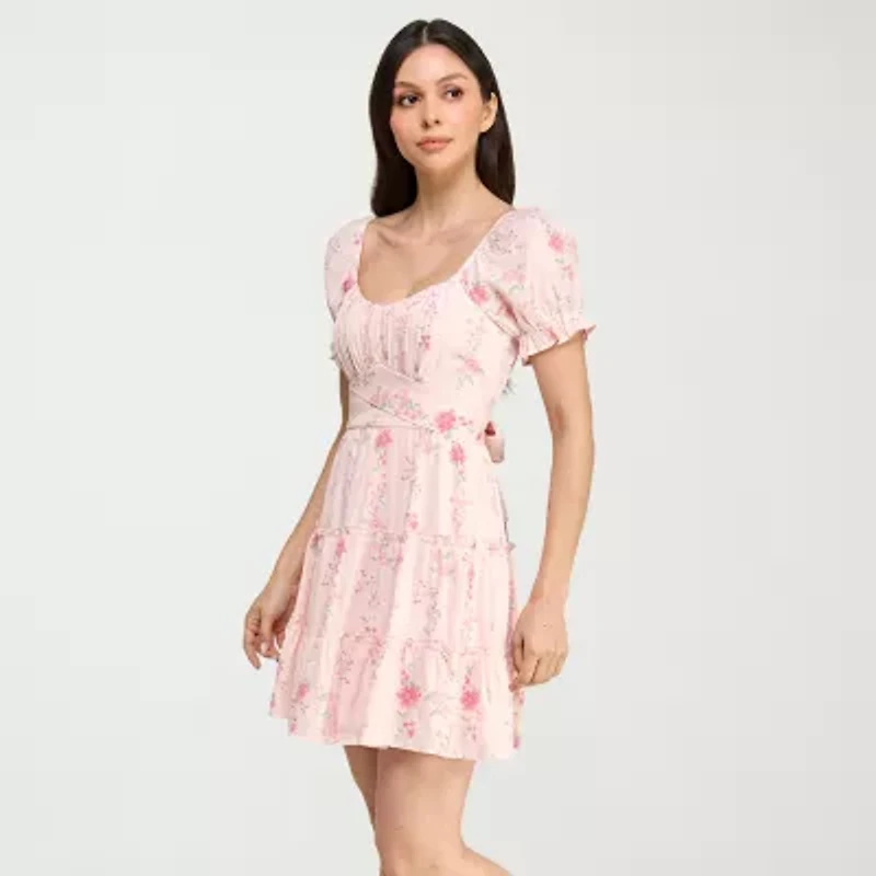 Trixxi Womens Juniors Short Sleeve Floral Fit + Flare Dress