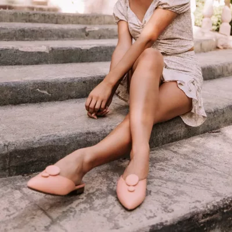 Journee Collection Mallorie Womens Pointed Mules