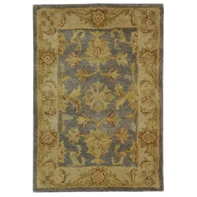 Safavieh Rishika Traditional Area Rug