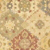Safavieh Robena Traditional Area Rug