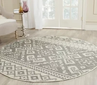 Safavieh Alicia Geometric Area Rug