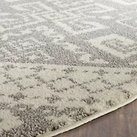 Safavieh Alicia Geometric Area Rug