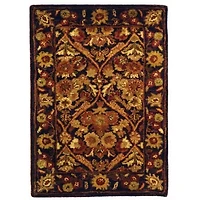 Safavieh Hedley Traditional Rugs