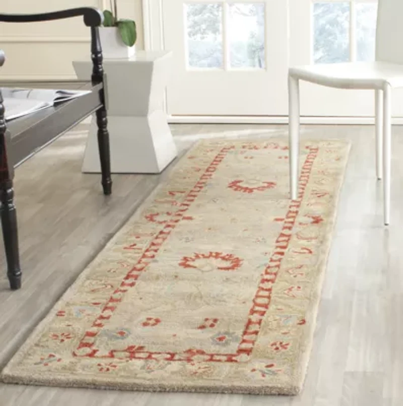 Safavieh Calla Traditional Area Rug