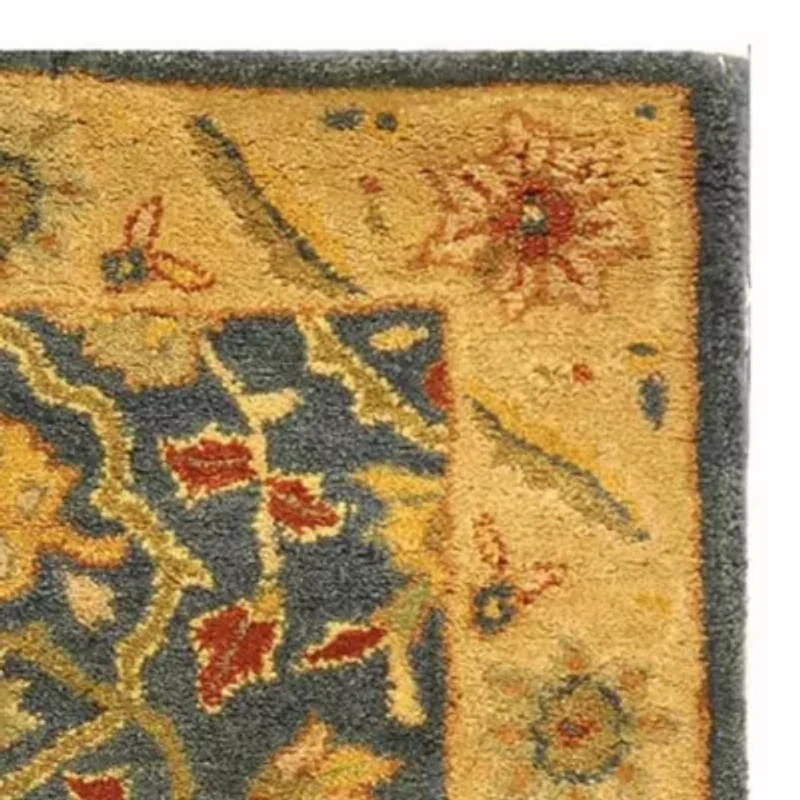 Safavieh Jaime Traditional Area Rug