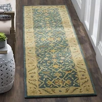 Safavieh Jaime Traditional Area Rug