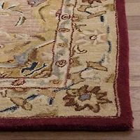 Safavieh Cassandra Traditional Area Rug