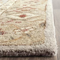 Safavieh Jemima Traditional Area Rug