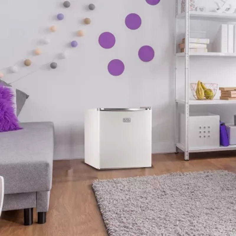 BLACK+DECKER 1.7-Cu. Ft. Compact Refrigerator - White