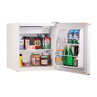 BLACK+DECKER 1.7-Cu. Ft. Compact Refrigerator - White