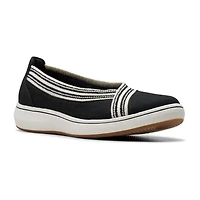 Clarks Cloudsteppers Breezesky Air Womens Round Slip-On Shoe