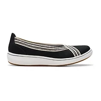 Clarks Cloudsteppers Breezesky Air Womens Round Slip-On Shoe