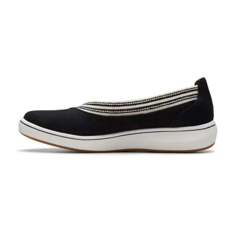 Clarks Cloudsteppers Breezesky Air Womens Round Slip-On Shoe