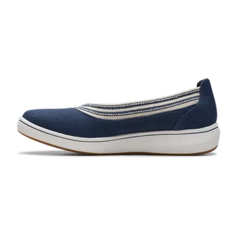 Clarks Cloudsteppers Breezesky Air Womens Round Slip-On Shoe