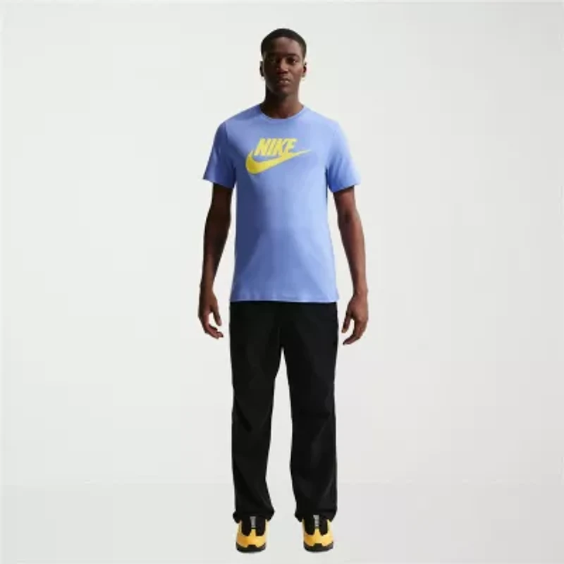 Nike Mens Crew Neck Short Sleeve Classic Fit Graphic T-Shirt