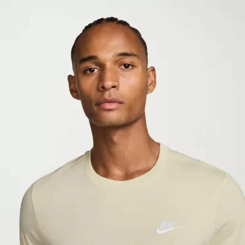 Nike Mens Crew Neck Short Sleeve Classic Fit Graphic T-Shirt