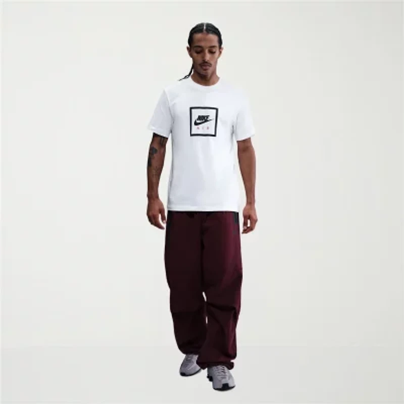 Nike Mens Crew Neck Short Sleeve Classic Fit Graphic T-Shirt