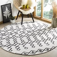 Safavieh Phipp Geometric Rug