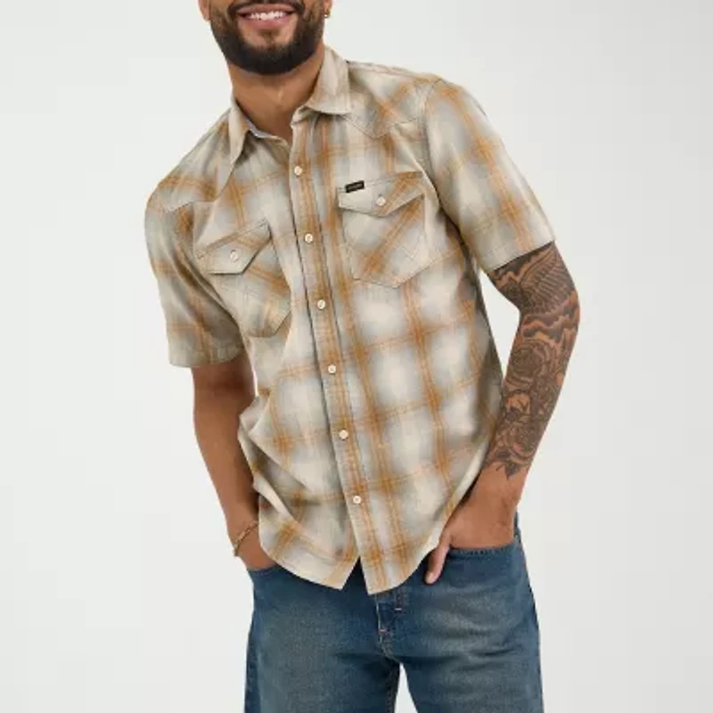 Wrangler Mens Regular Fit Short Sleeve Plaid Button-Down Shirt