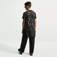 Nike Club Unisex Crew Neck Short Sleeve Regular Fit Graphic T-Shirt