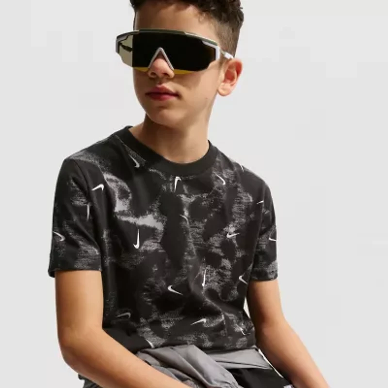 Nike Club Unisex Crew Neck Short Sleeve Regular Fit Graphic T-Shirt