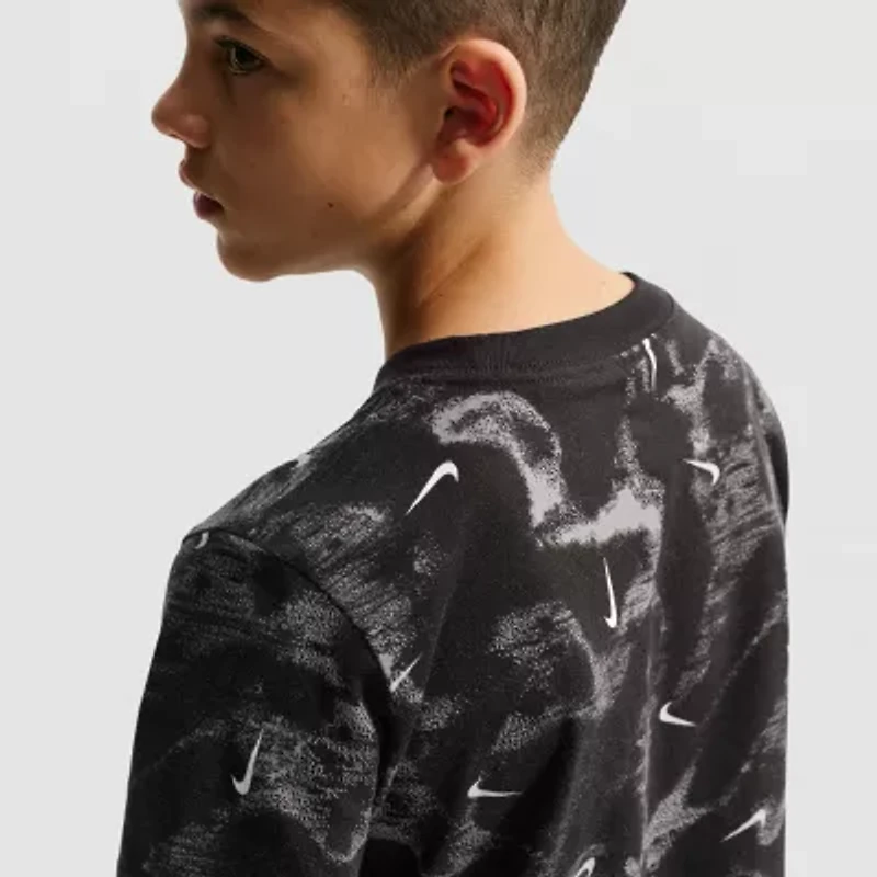 Nike Club Unisex Crew Neck Short Sleeve Regular Fit Graphic T-Shirt