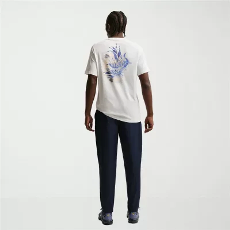 Nike Mens Crew Neck Short Sleeve Classic Fit Graphic T-Shirt