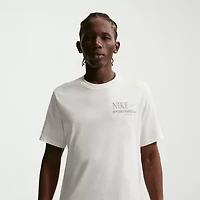 Nike Mens Crew Neck Short Sleeve Classic Fit Graphic T-Shirt