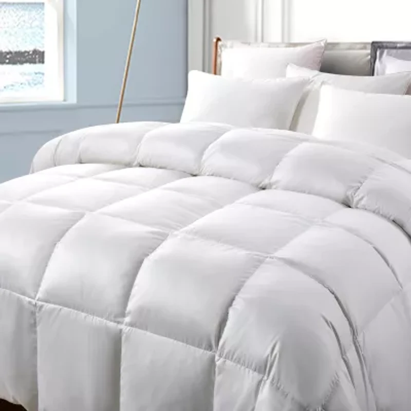 Serta 300 Thread Count Extra Warmth White Down Fiber Comforter