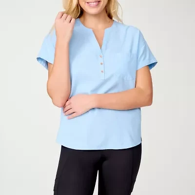 Free Country Womens Split Crew Neck Short Sleeve Fitted Loose Fit Stretch Fabric Button-Down Shirt