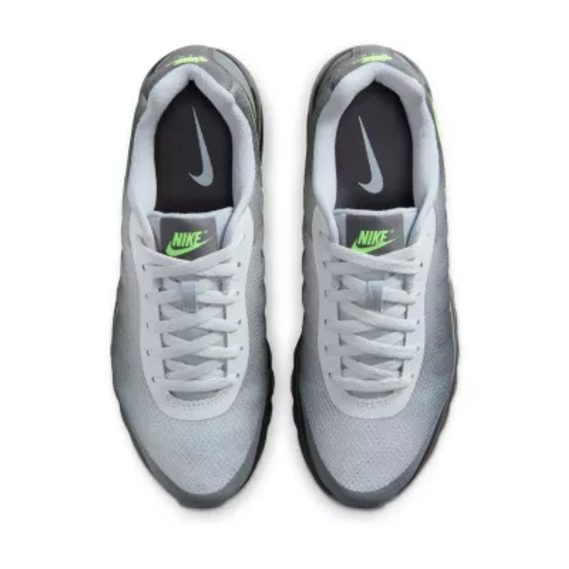 Nike Invigor Womens Sneakers