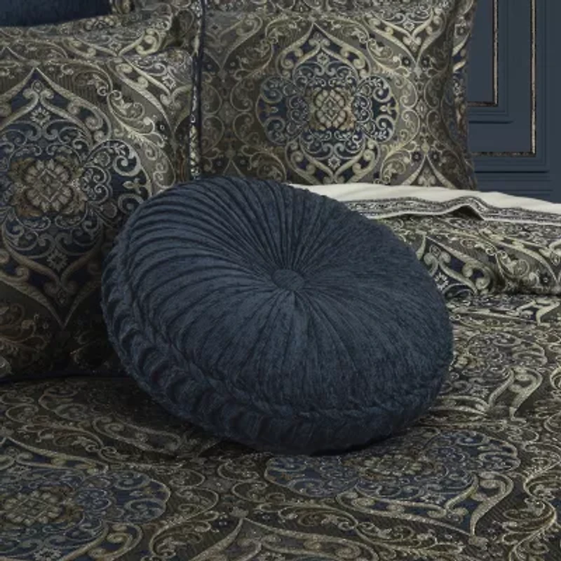 Queen Street Wallace Blue Round Throw Pillow