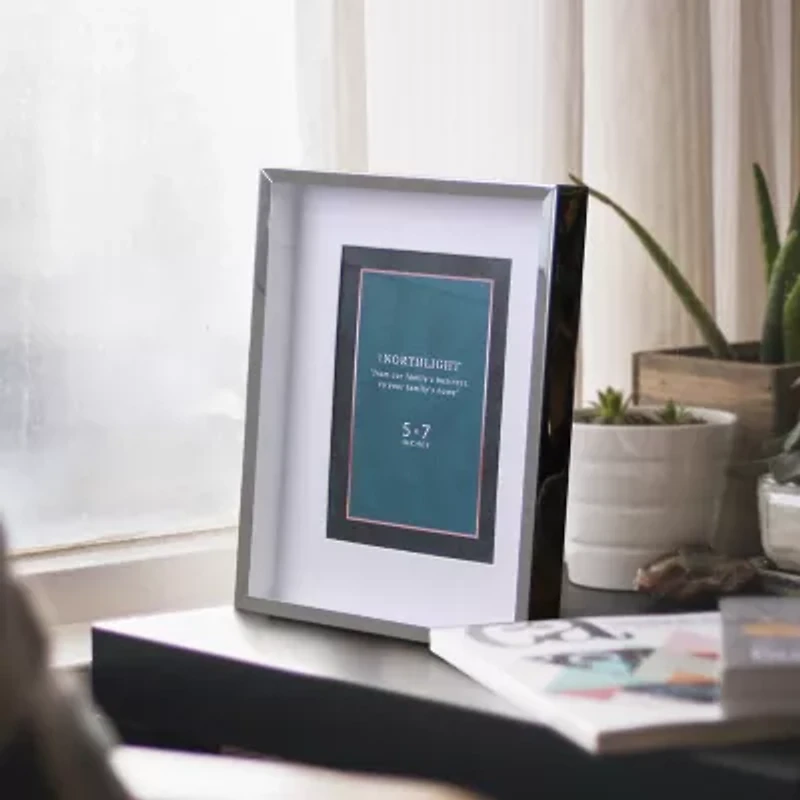 Northlight 5" X 7" Modern Tabletop Frame