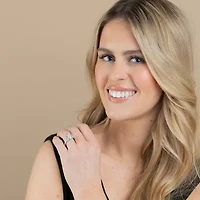 Love Lives Forever (F / Vs2) Womens 3/4 CT. T.W. Lab Grown White Diamond 10K Gold Oval 3-Stone Engagement Ring